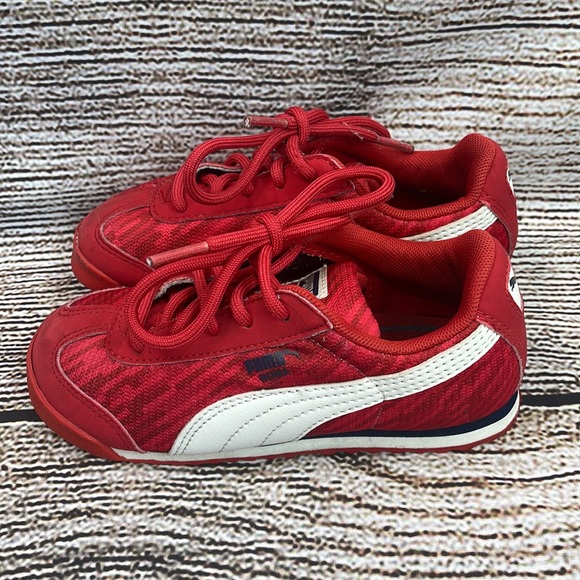 Boys Puma Sneakers - Picture 3 of 12